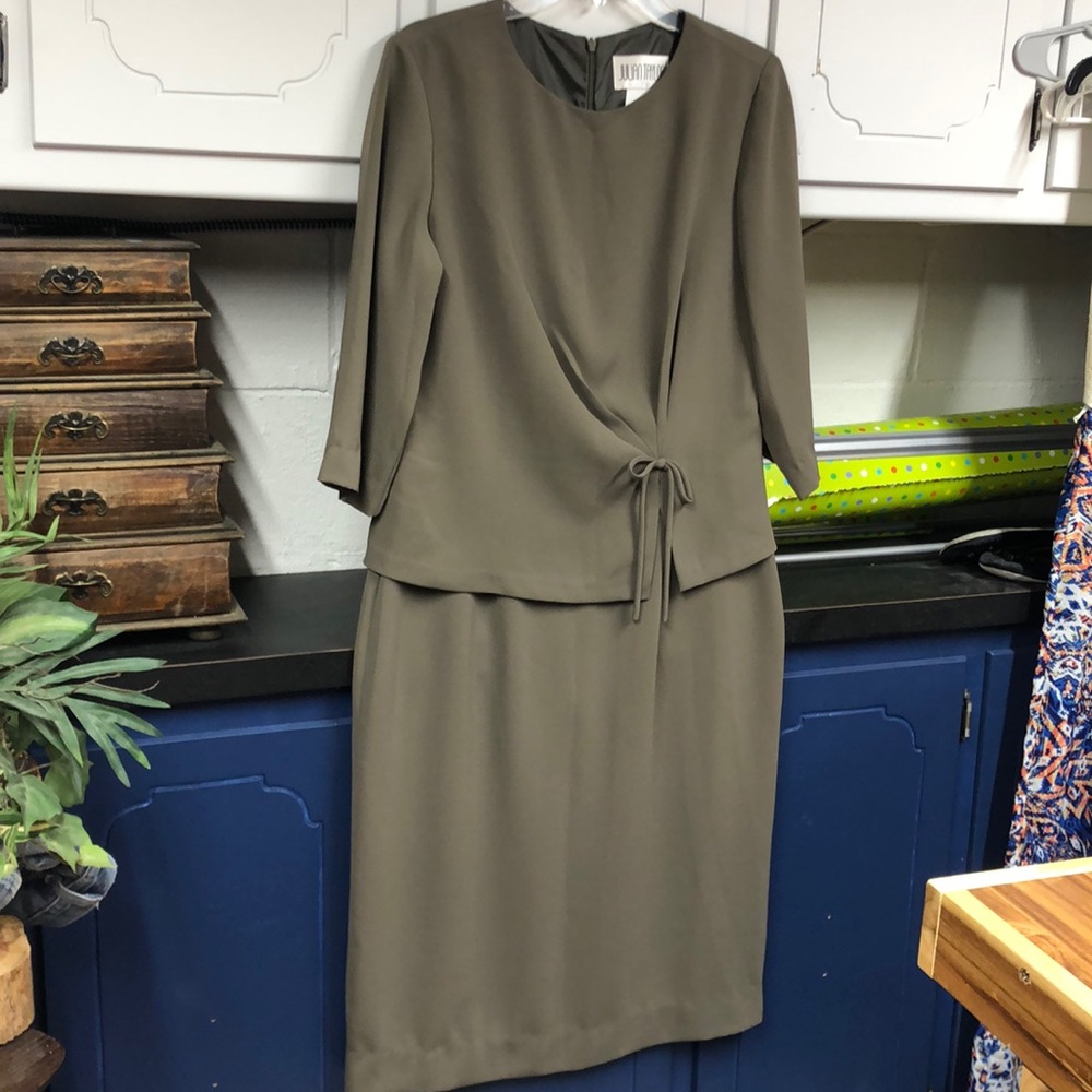 Julian Taylor sage green dress size 10